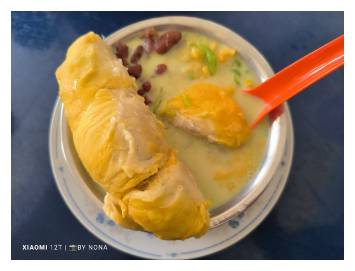 You are currently viewing Hidangan cendol durian menjadi pilihan hangat di medan selera